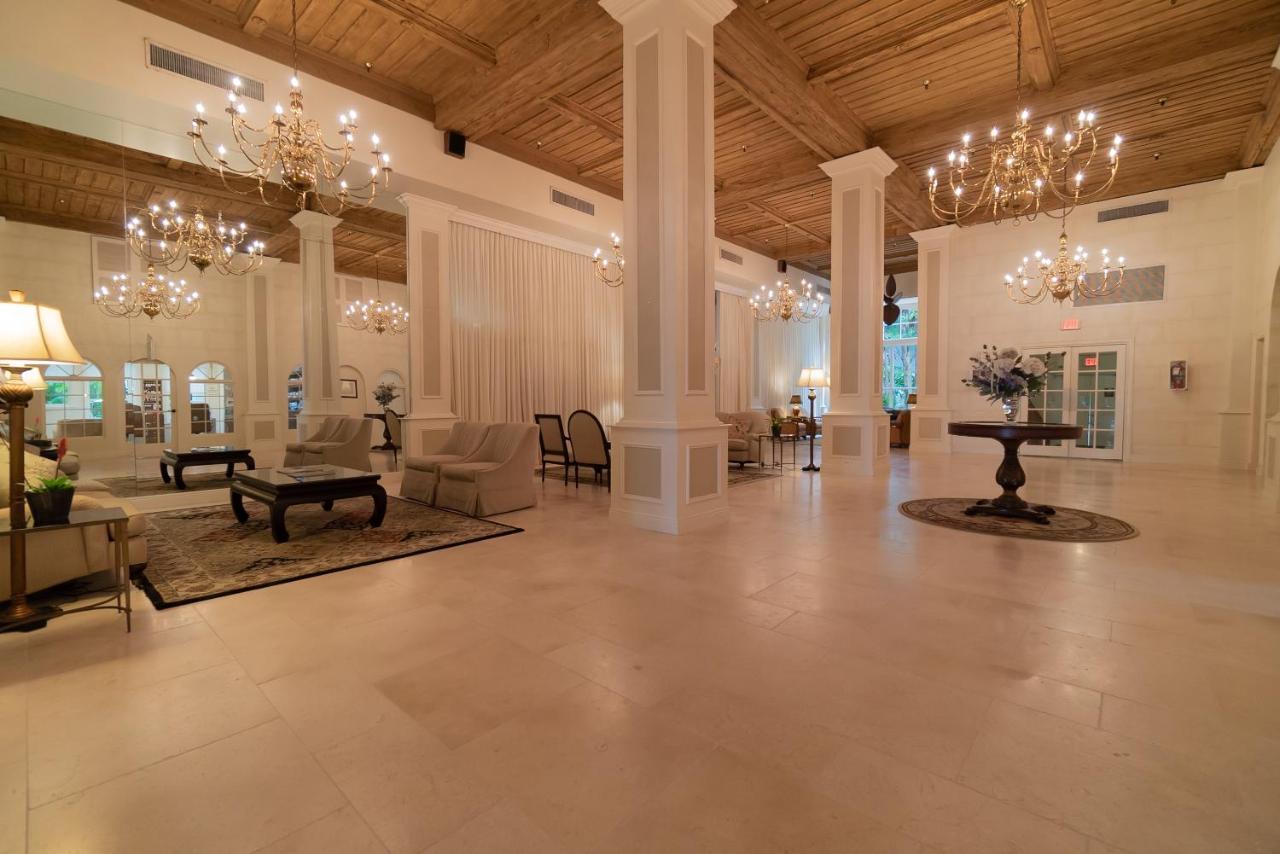 Palm Beach Island Condominiums ภายนอก รูปภาพ
